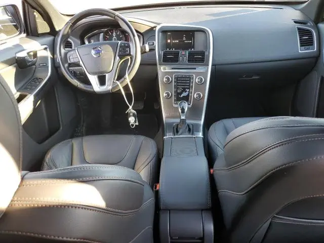 2016 VOLVO XC60 T6 PREMIER  