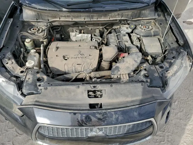 2013 MITSUBISHI OUTLANDER SE  