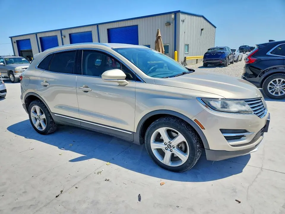 2017 LINCOLN MKC PREMIERE  