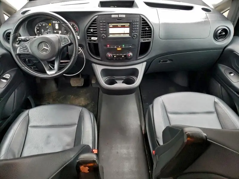 2019 MERCEDES-BENZ METRIS   