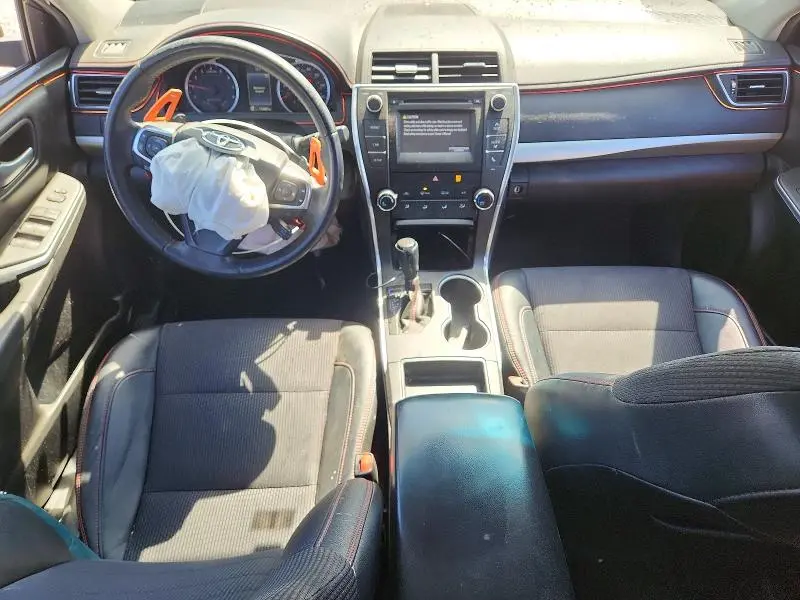 2017 TOYOTA CAMRY SE  