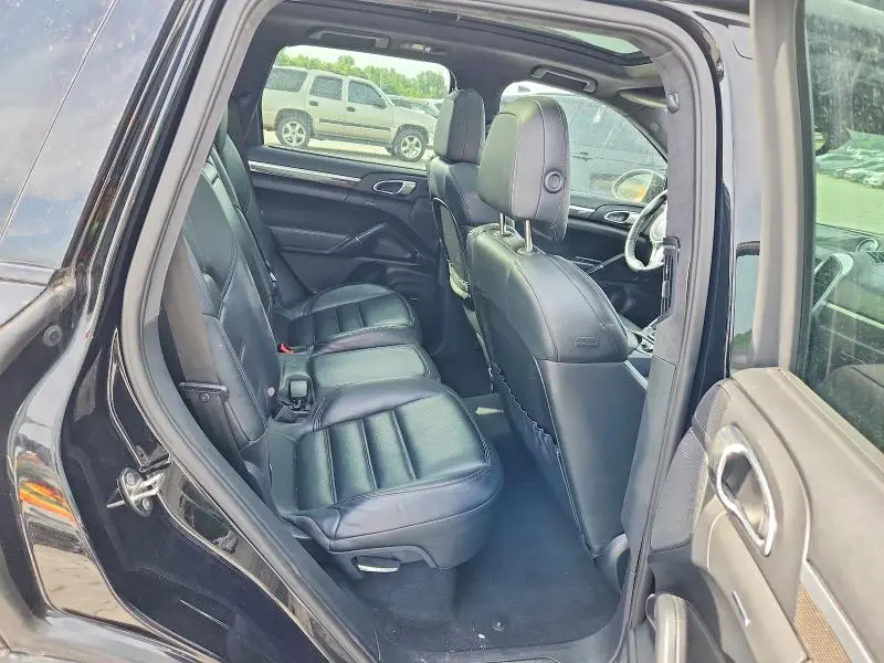 2012 PORSCHE CAYENNE TURBO  