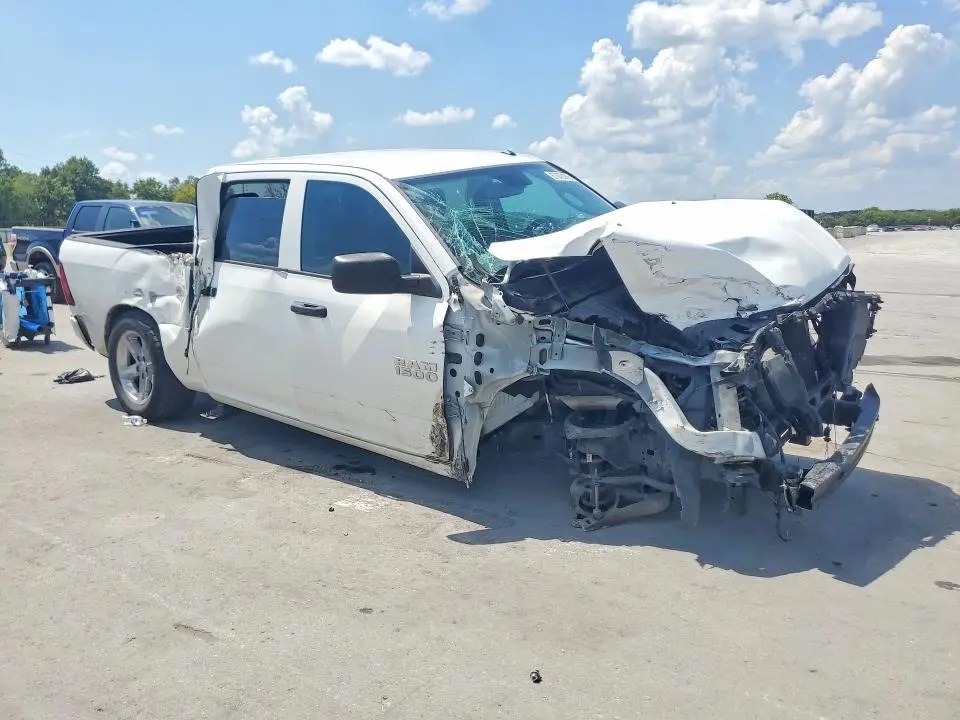 2016 RAM 1500 ST  