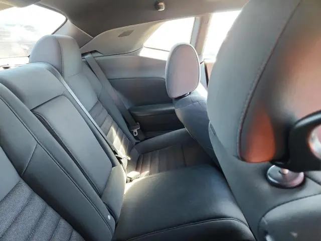 2010 DODGE CHALLENGER SE  