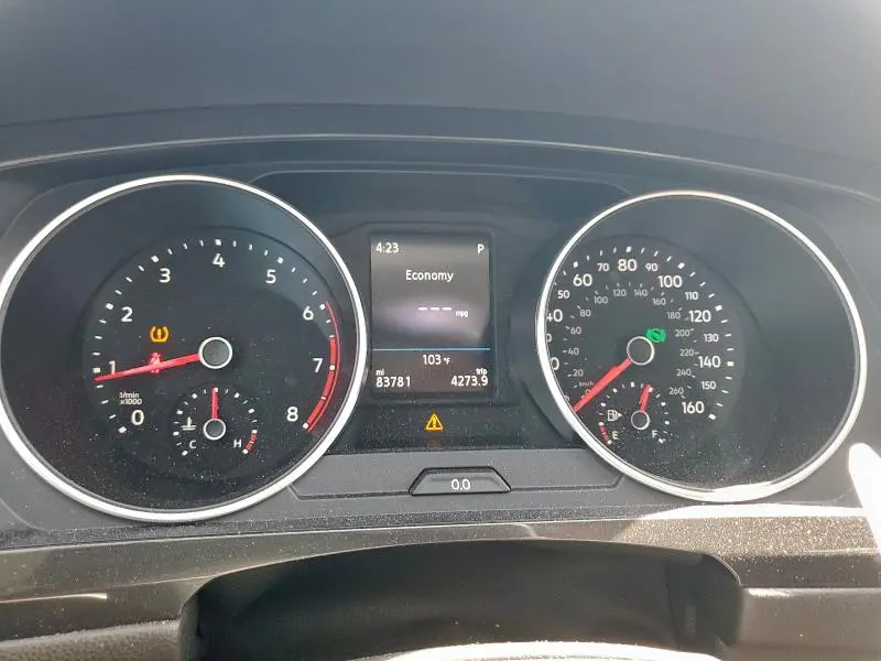 2018 VOLKSWAGEN TIGUAN SE  