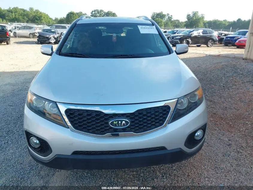 2012 KIA SORENTO LX