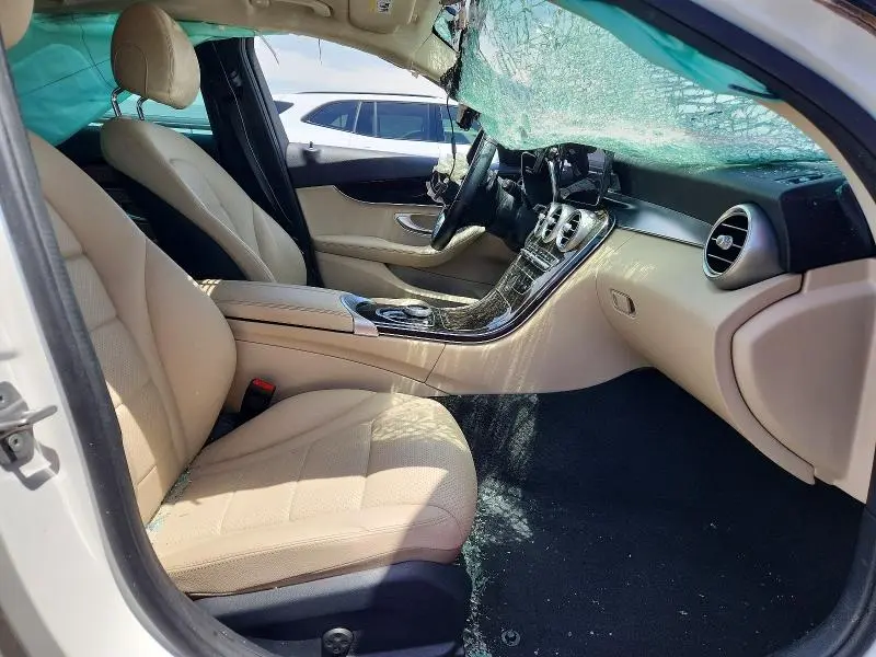 2021 MERCEDES-BENZ C 300  