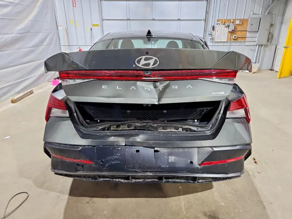 2024 HYUNDAI ELANTRA LIMITED  
