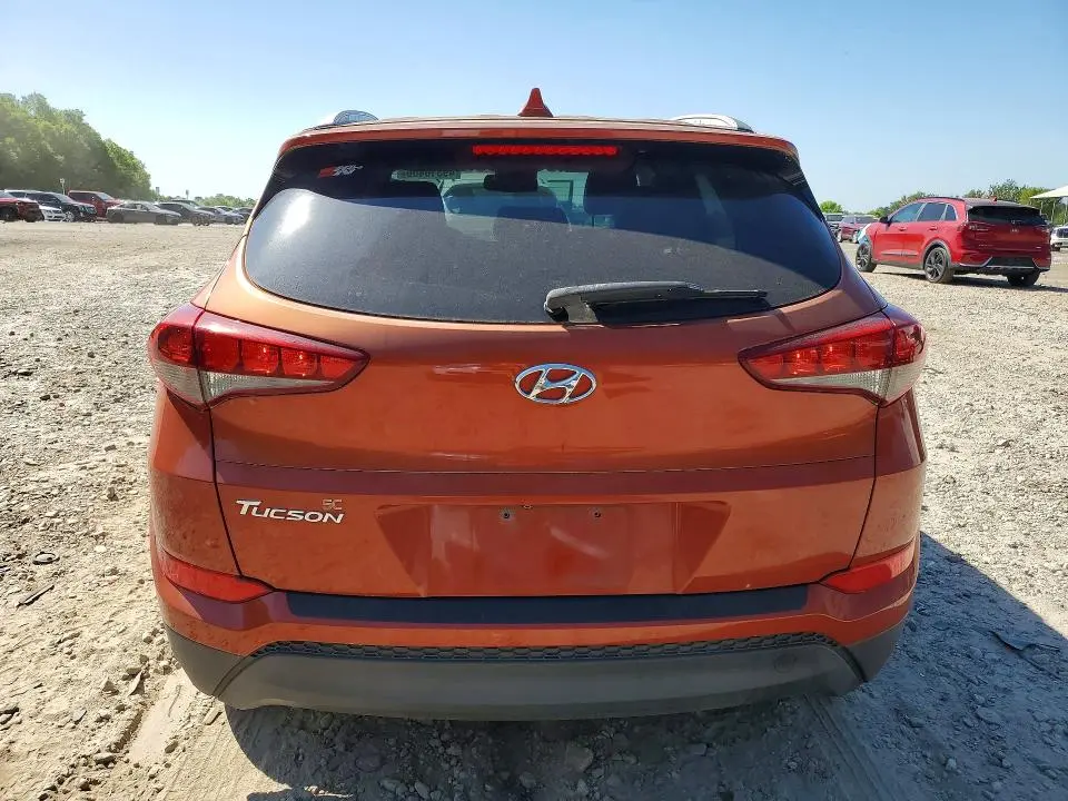 2017 HYUNDAI TUCSON SE PLUS  
