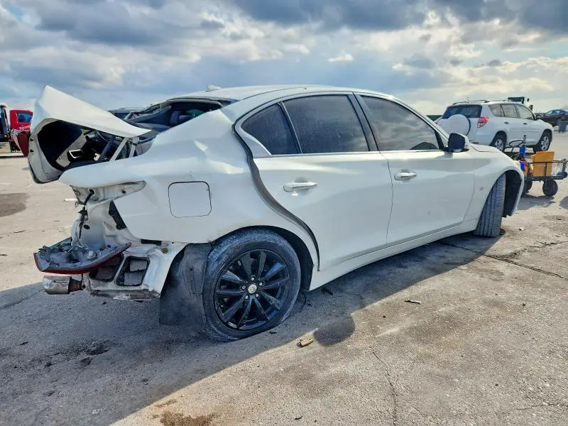 2015 INFINITI Q50 BASE  