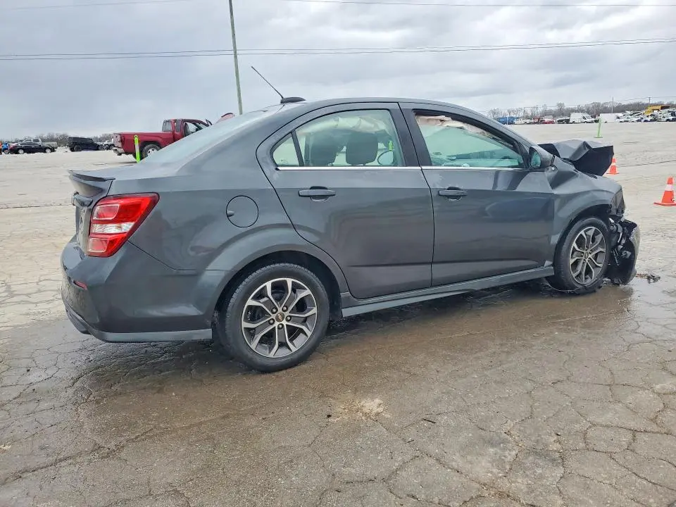 2017 CHEVROLET SONIC LT  