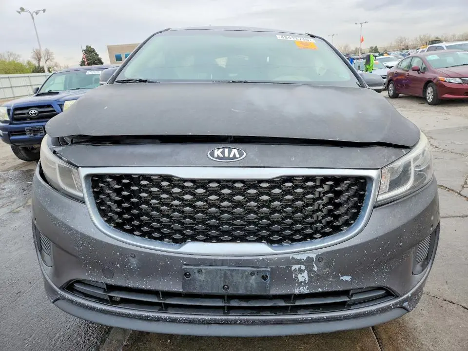 2018 KIA SEDONA LX  