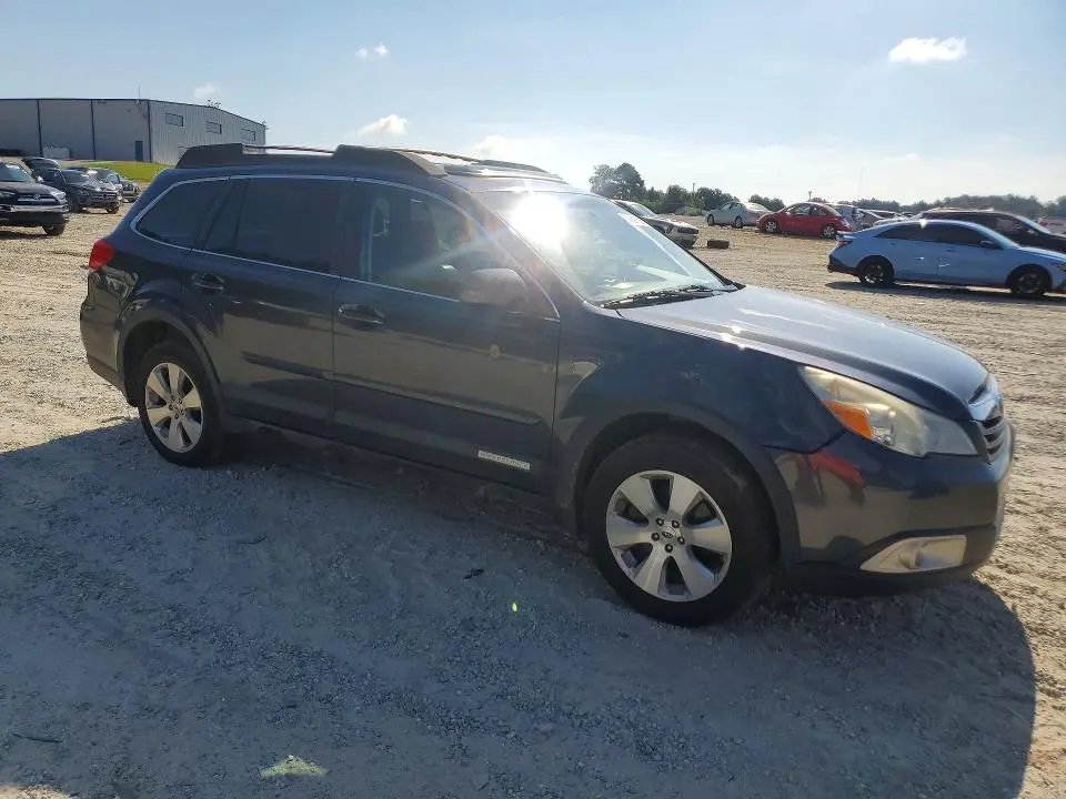 2011 SUBARU OUTBACK 3.6R LIMITED  