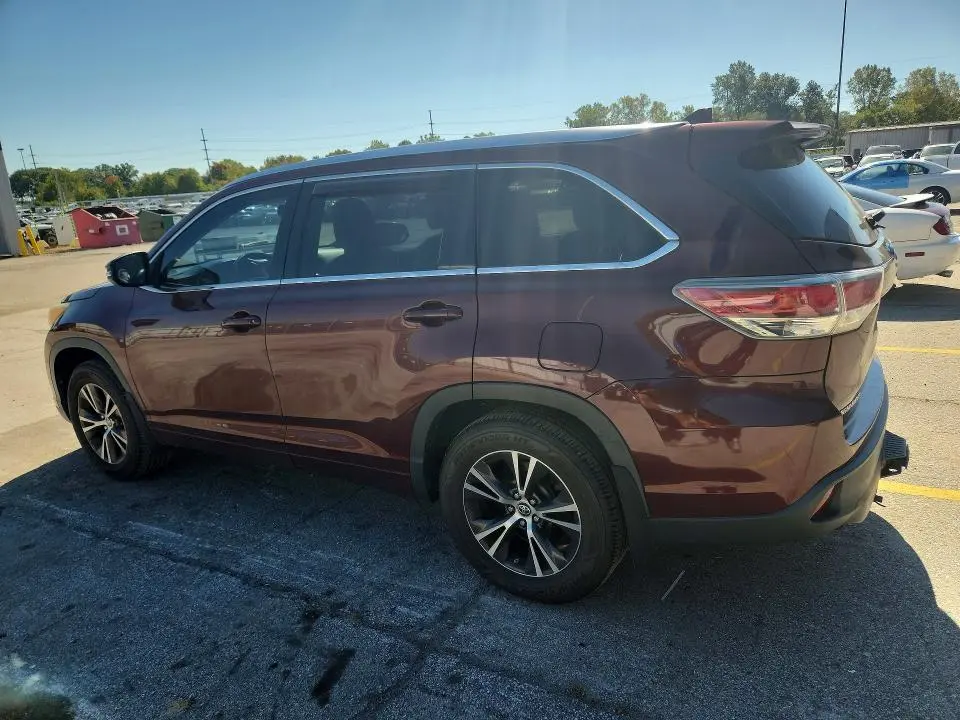 2016 TOYOTA HIGHLANDER XLE  