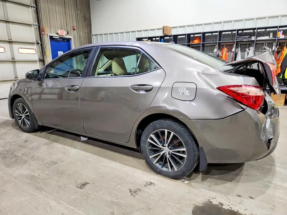 2017 TOYOTA COROLLA LE  
