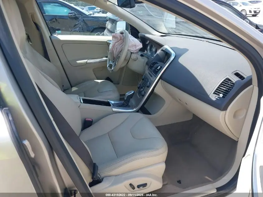 2013 VOLVO XC60 3.2 PREMIER PLUS