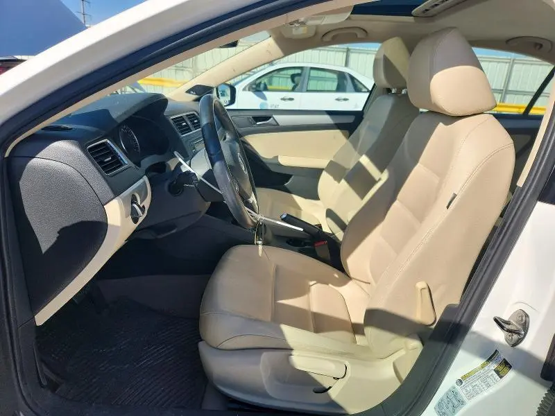 2012 VOLKSWAGEN JETTA SEL  