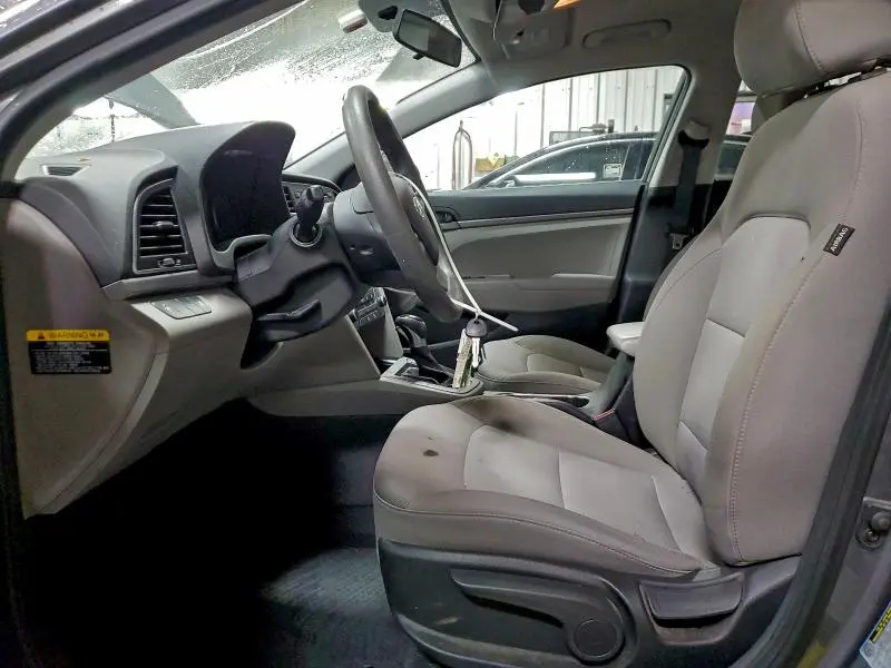 2018 HYUNDAI ELANTRA SE  