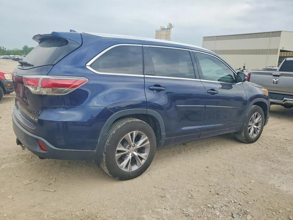 2015 TOYOTA HIGHLANDER XLE  