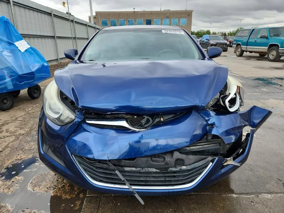 2016 HYUNDAI ELANTRA SE  