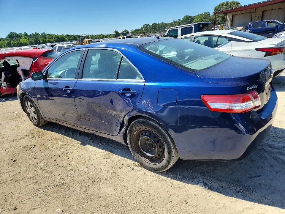 2010 TOYOTA CAMRY LE  