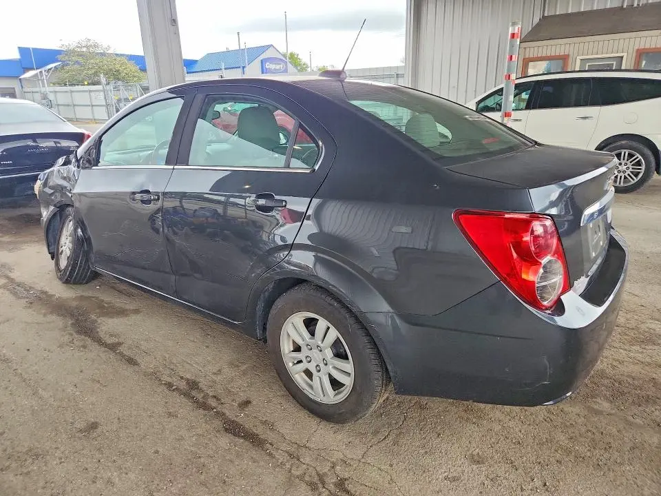 2015 CHEVROLET SONIC LT  