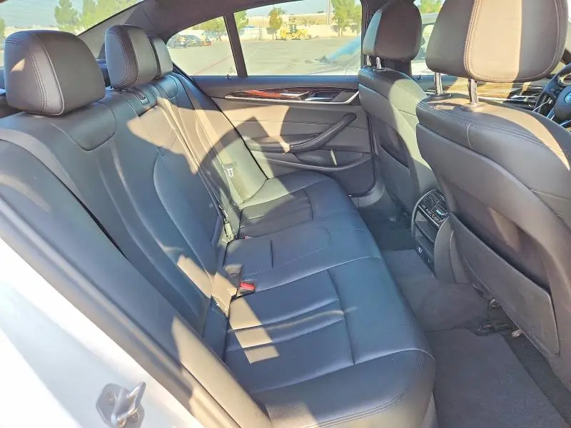 2018 BMW 530E   