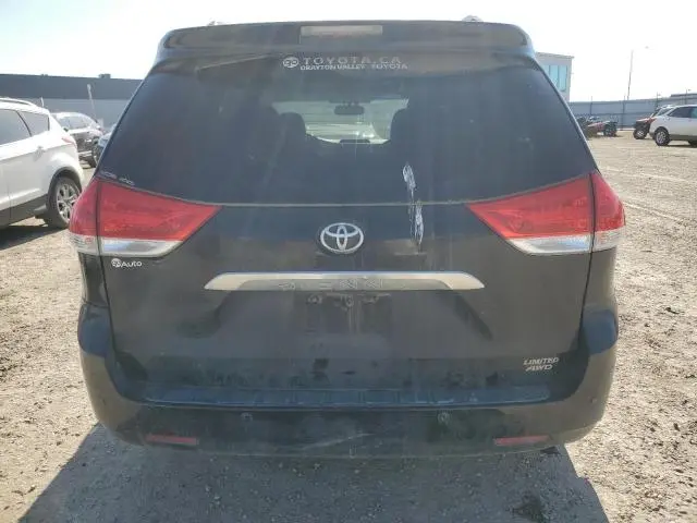 2014 TOYOTA SIENNA XLE  