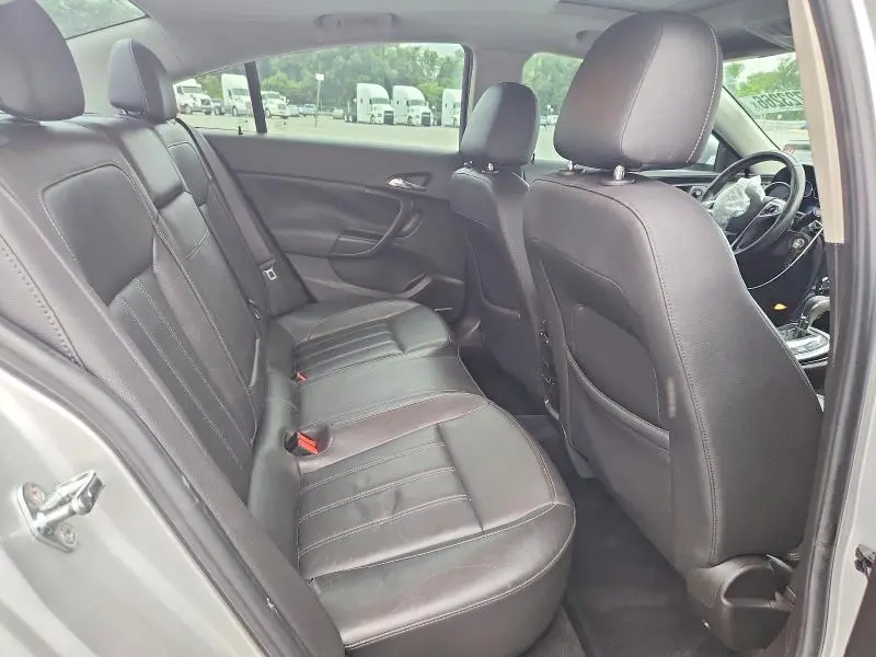 2011 BUICK REGAL CXL  