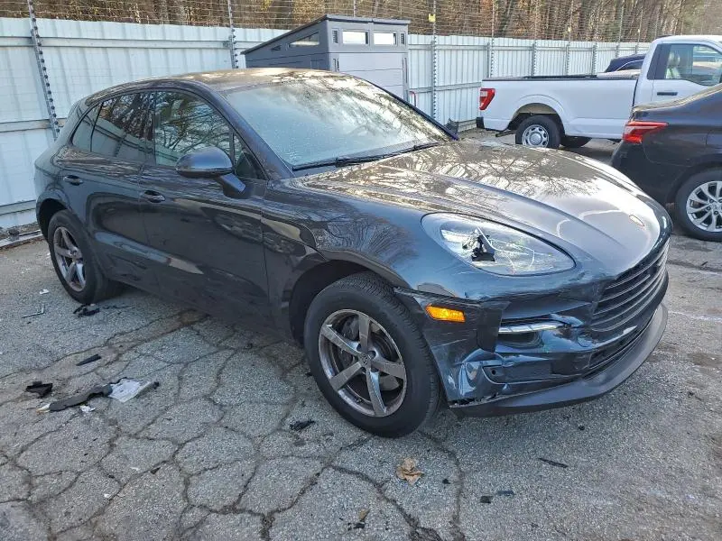 2021 PORSCHE MACAN   