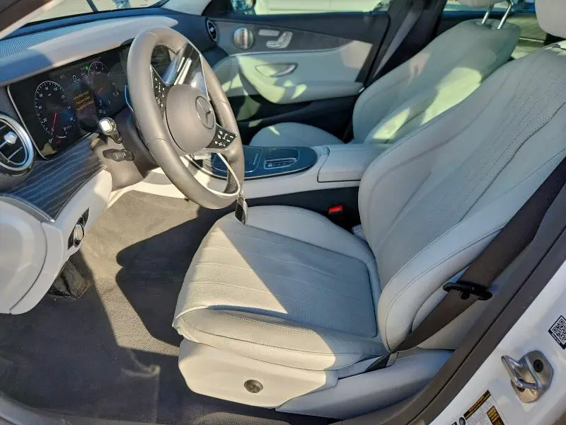 2022 MERCEDES-BENZ E 350  