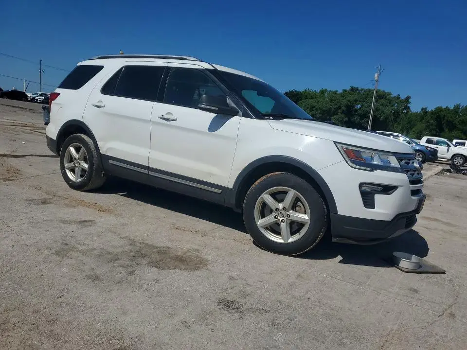 2019 FORD EXPLORER XLT  