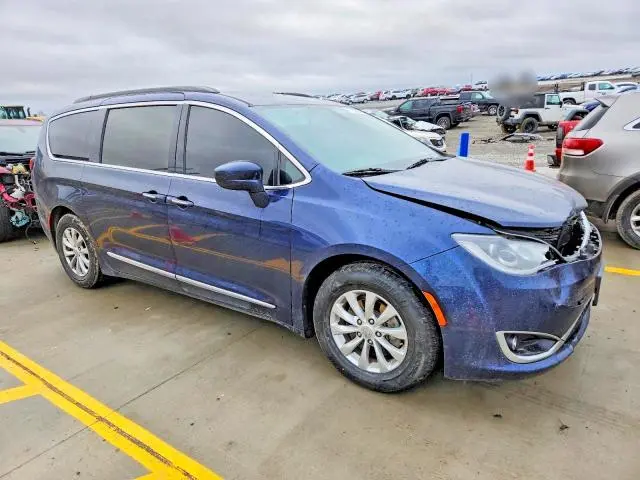 2017 CHRYSLER PACIFICA TOURING L  