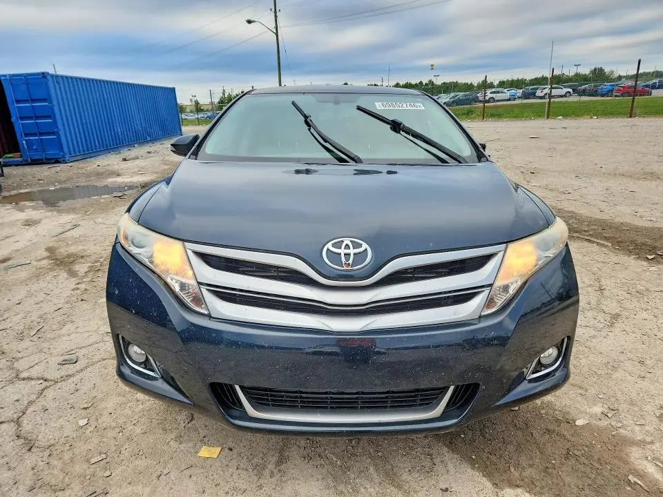 2015 TOYOTA VENZA LE  