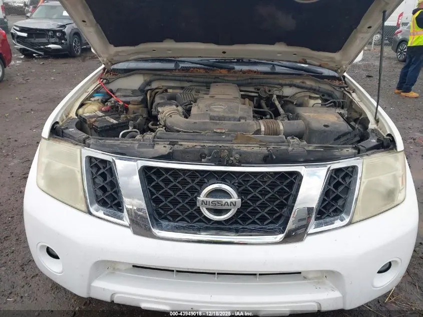 2011 NISSAN PATHFINDER SILVER