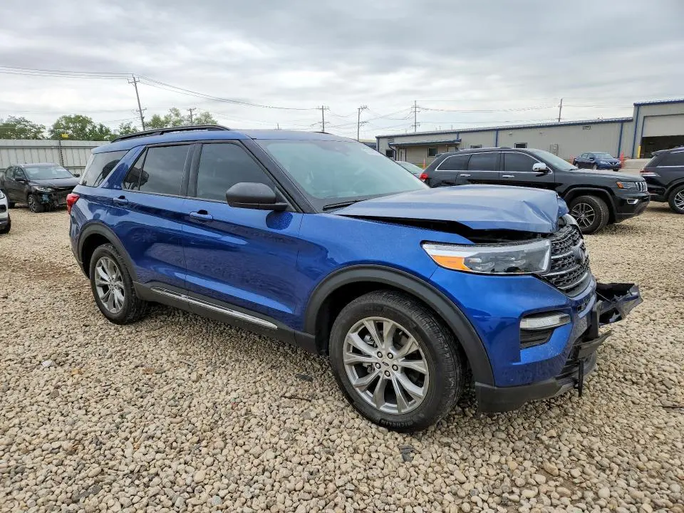2021 FORD EXPLORER XLT  