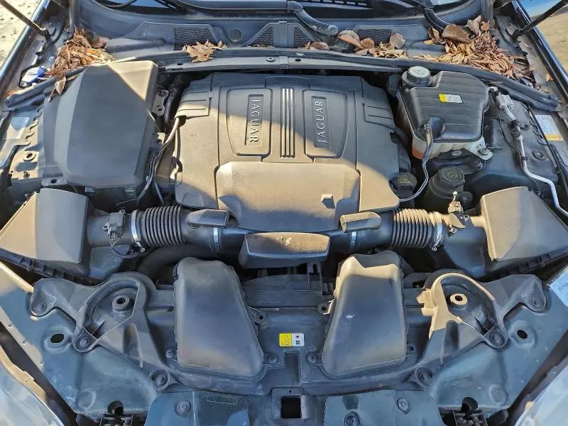 2010 JAGUAR XF PREMIUM  