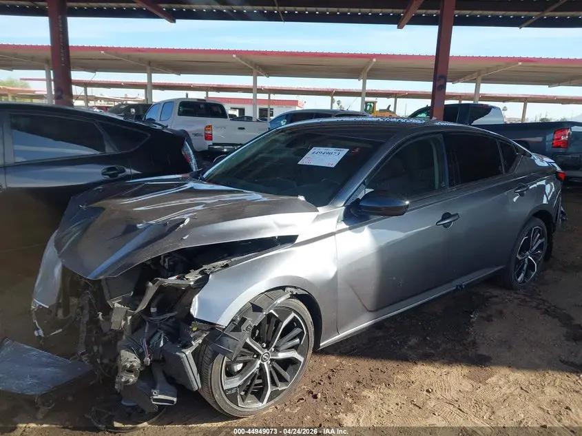 2023 NISSAN ALTIMA SR FWD