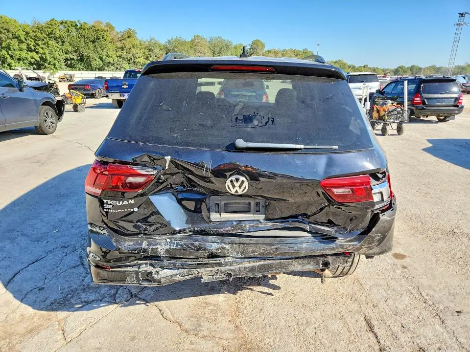2020 VOLKSWAGEN TIGUAN SE  