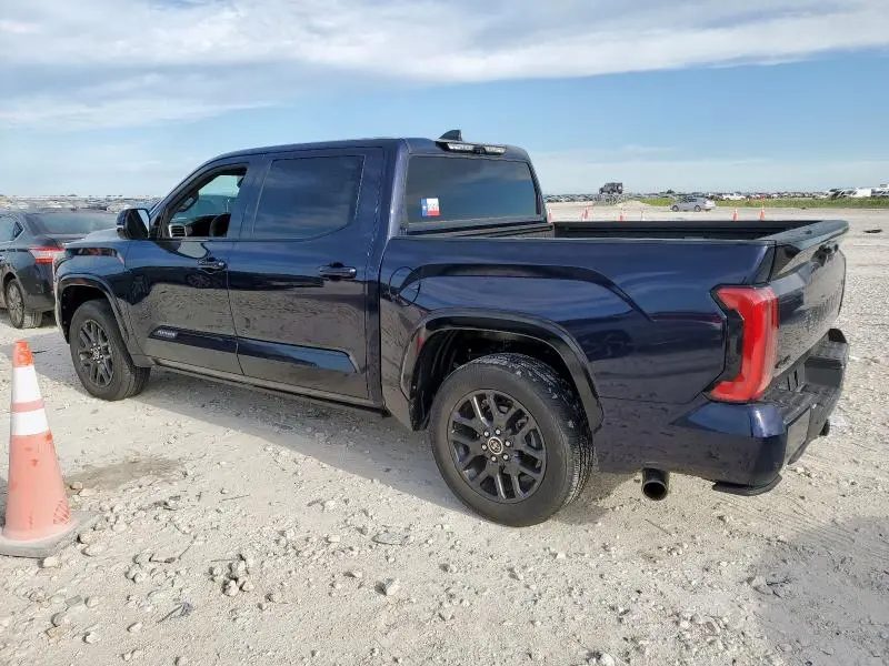 2023 TOYOTA TUNDRA CREWMAX PLATINUM  