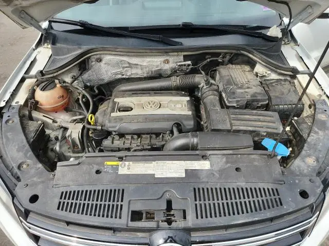 2016 VOLKSWAGEN TIGUAN S  
