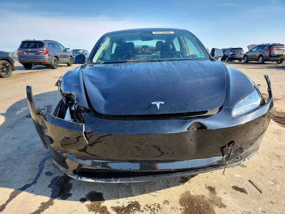2025 TESLA MODEL 3   