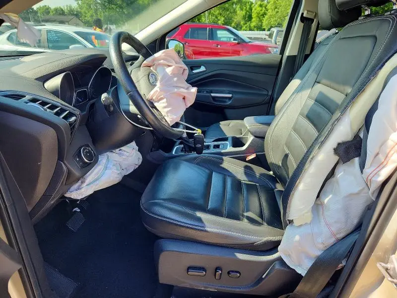 2017 FORD ESCAPE TITANIUM  