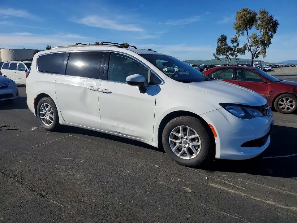2021 CHRYSLER VOYAGER LXI  