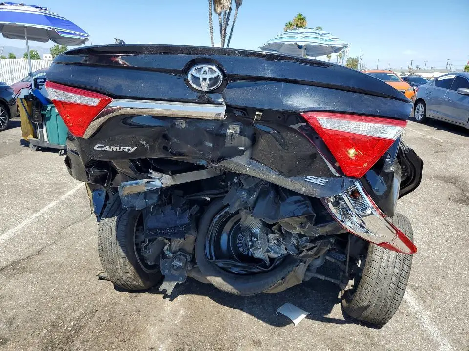 2017 TOYOTA CAMRY SE  