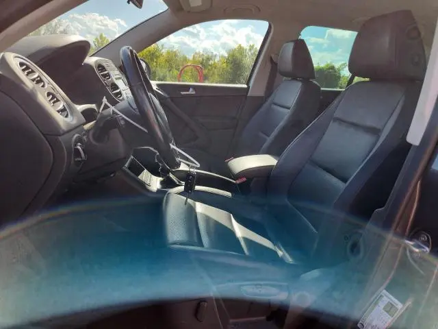 2014 VOLKSWAGEN TIGUAN S  