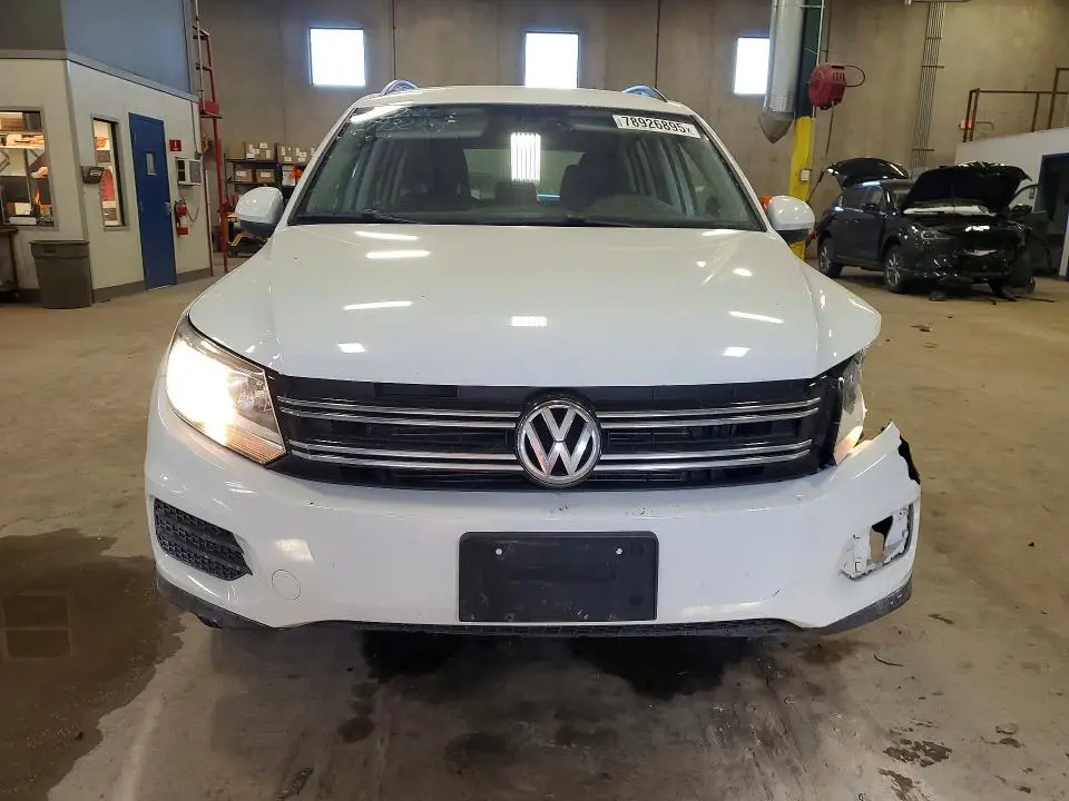 2016 VOLKSWAGEN TIGUAN S  