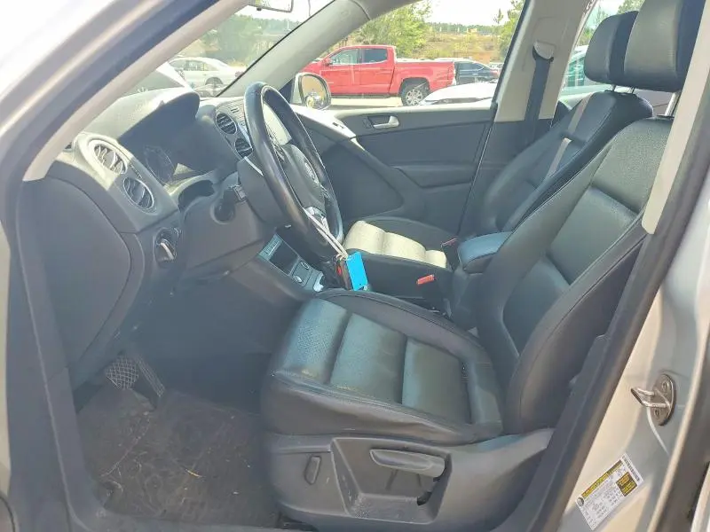 2015 VOLKSWAGEN TIGUAN S  