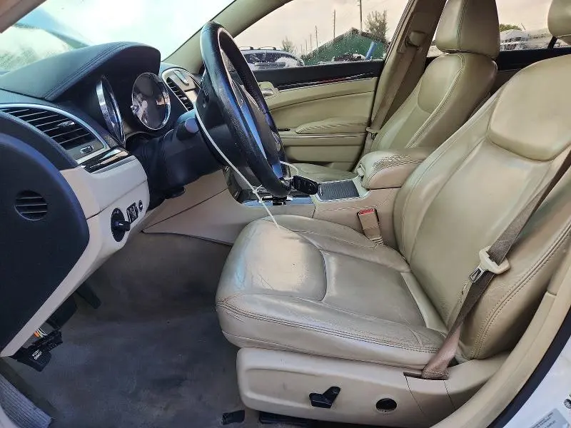 2014 CHRYSLER 300   