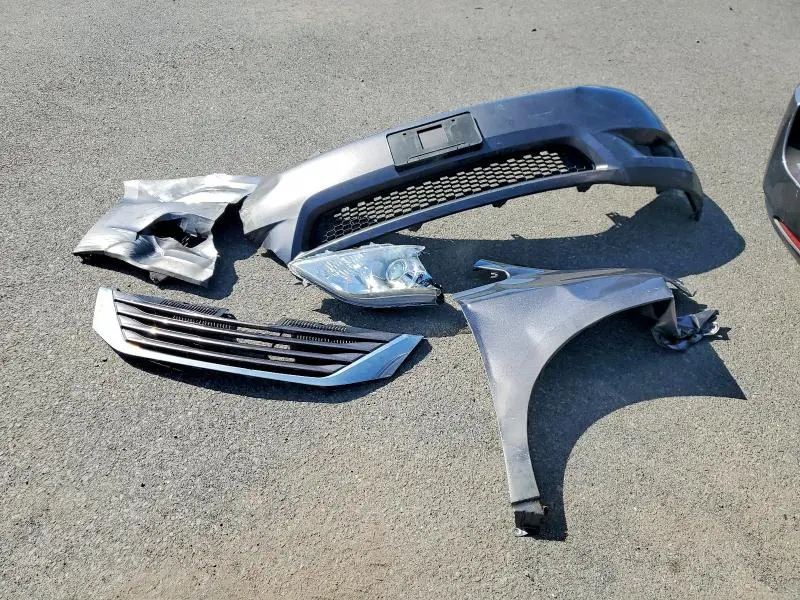 2017 TOYOTA SIENNA LE  